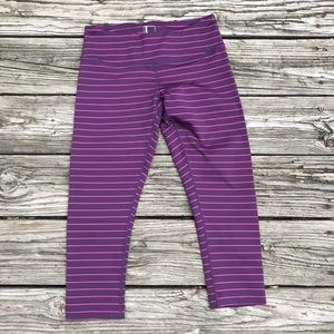 Mondetta Stripped Capri Leggings